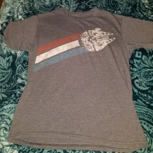 B2G1 🧡 EUC Men's Millenium Falcon Star Wars shirt red, white, & blue